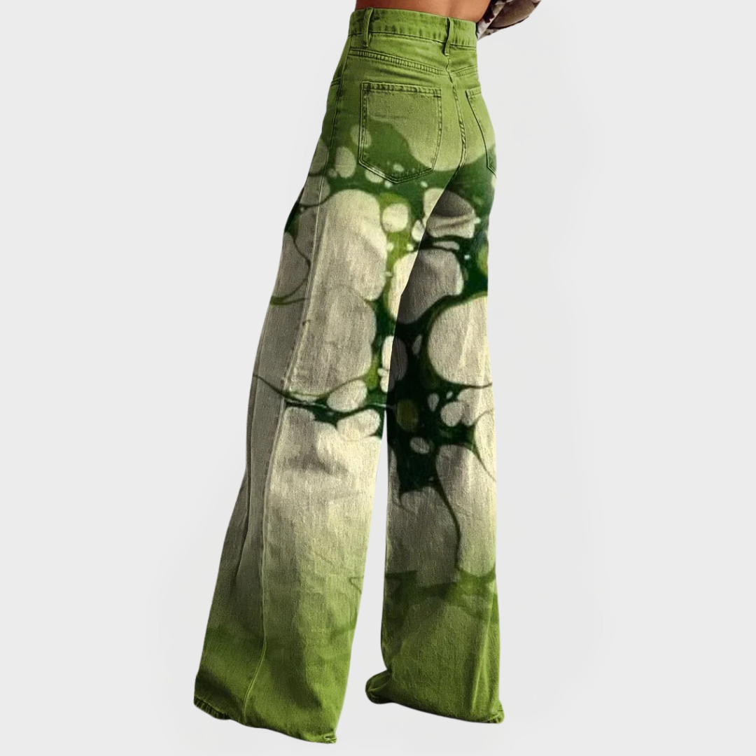 Comodi jeans artistici a gamba larga